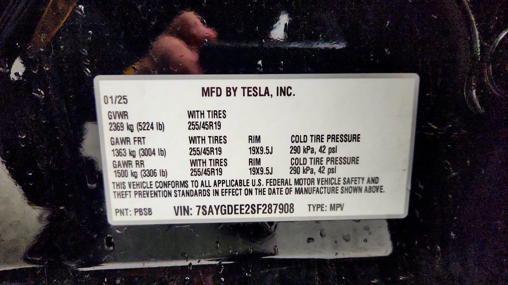 Used 2025 Tesla Model Y Long Range image 22