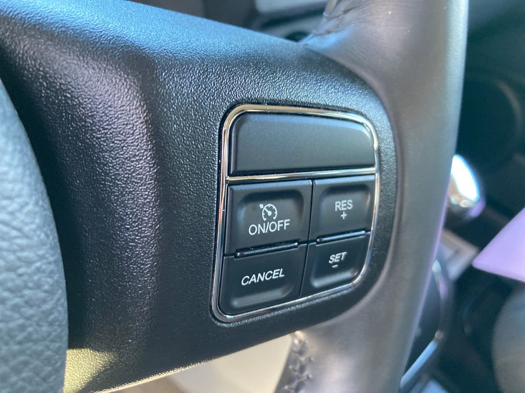 Used 2015 Jeep Patriot Latitude image 37