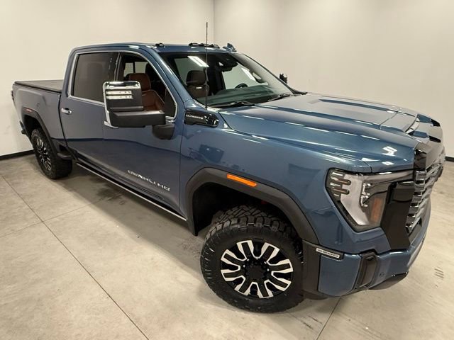 Used 2025 GMC Sierra 3500 Denali Ultimate image 35