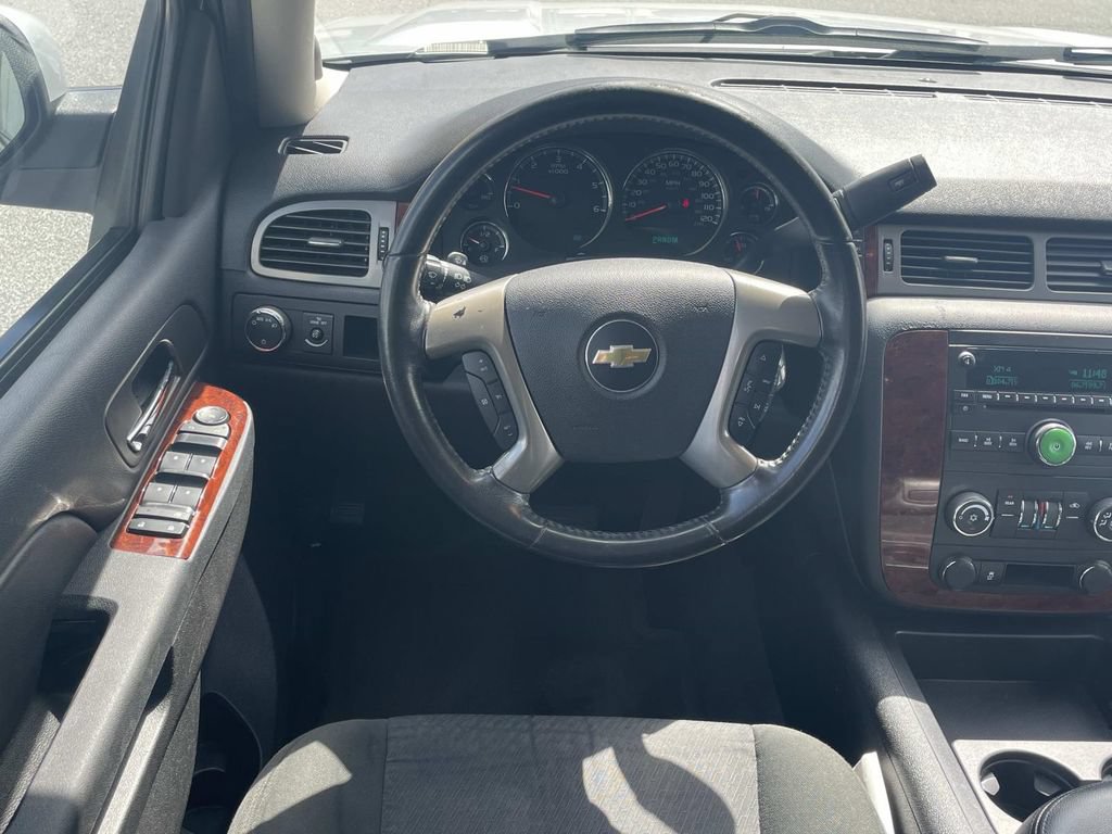 Used 2012 Chevrolet Suburban LS RWD image 14
