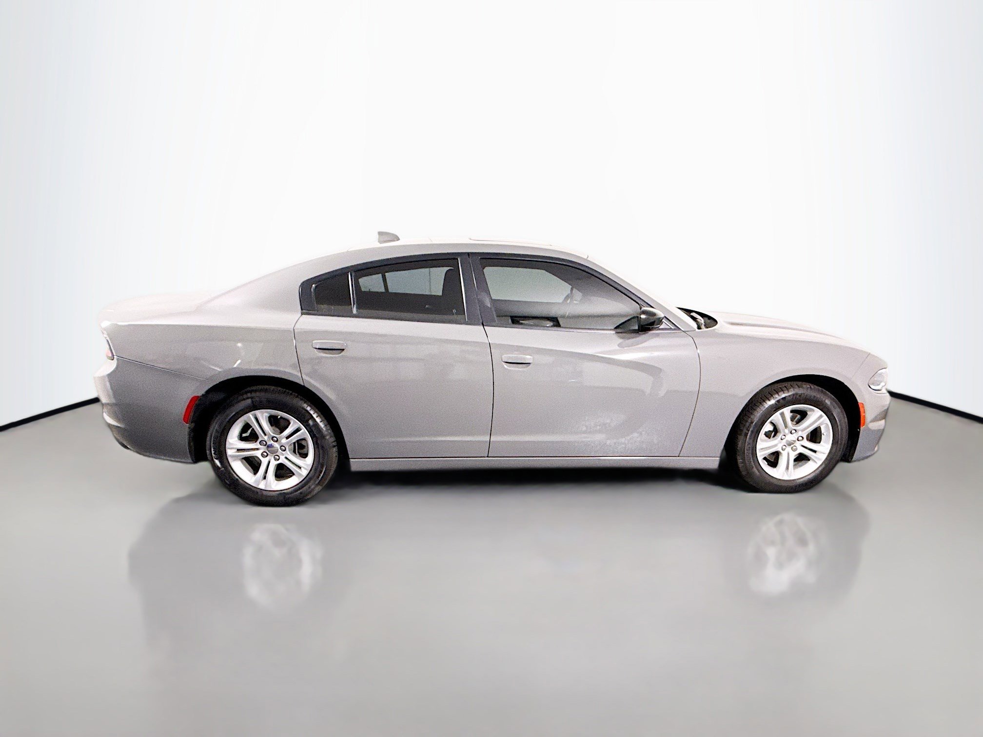 Used 2023 Dodge Charger SXT image 11