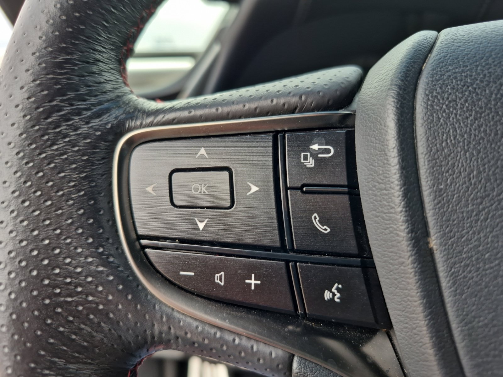Used 2020 Lexus ES 350 F Sport w/ Accessory Package 2 FWD image 27