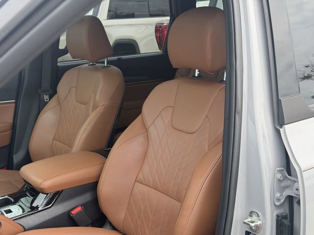 Used 2025 Kia Telluride AWD image 15