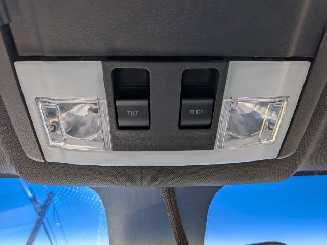 Used 2015 Ford Taurus SEL w/ Equipment Group 201A FWD image 13