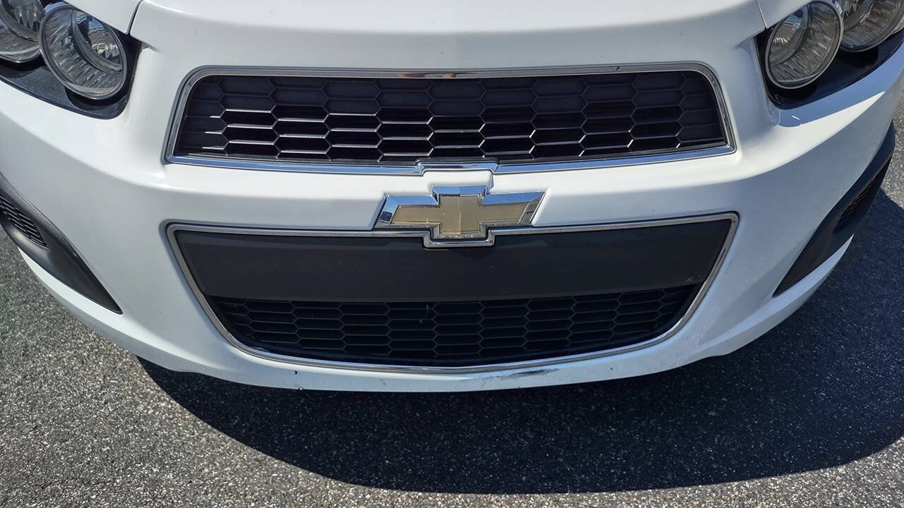 Used 2016 Chevrolet Sonic LT FWD image 39