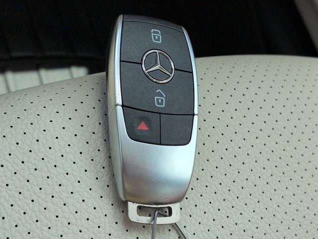 Certified 2022 Mercedes-Benz GLA 250 image 29