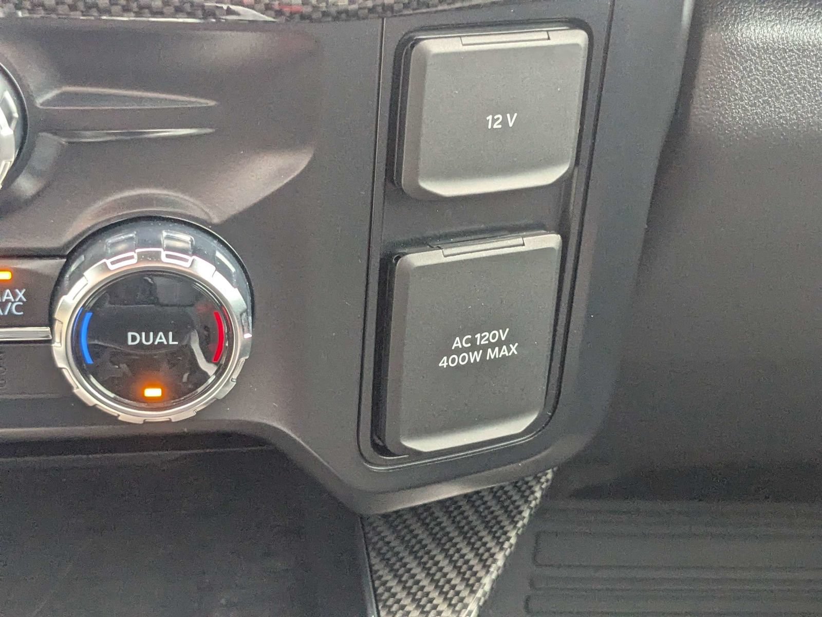 Used 2024 Ford F250 Lariat w/ Lariat Ultimate Package AWD/4WD image 25