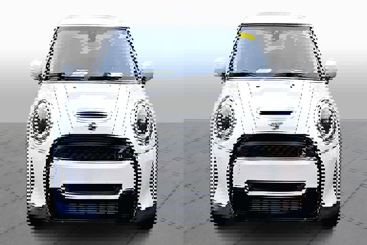 Used 2022 MINI Cooper S image 3