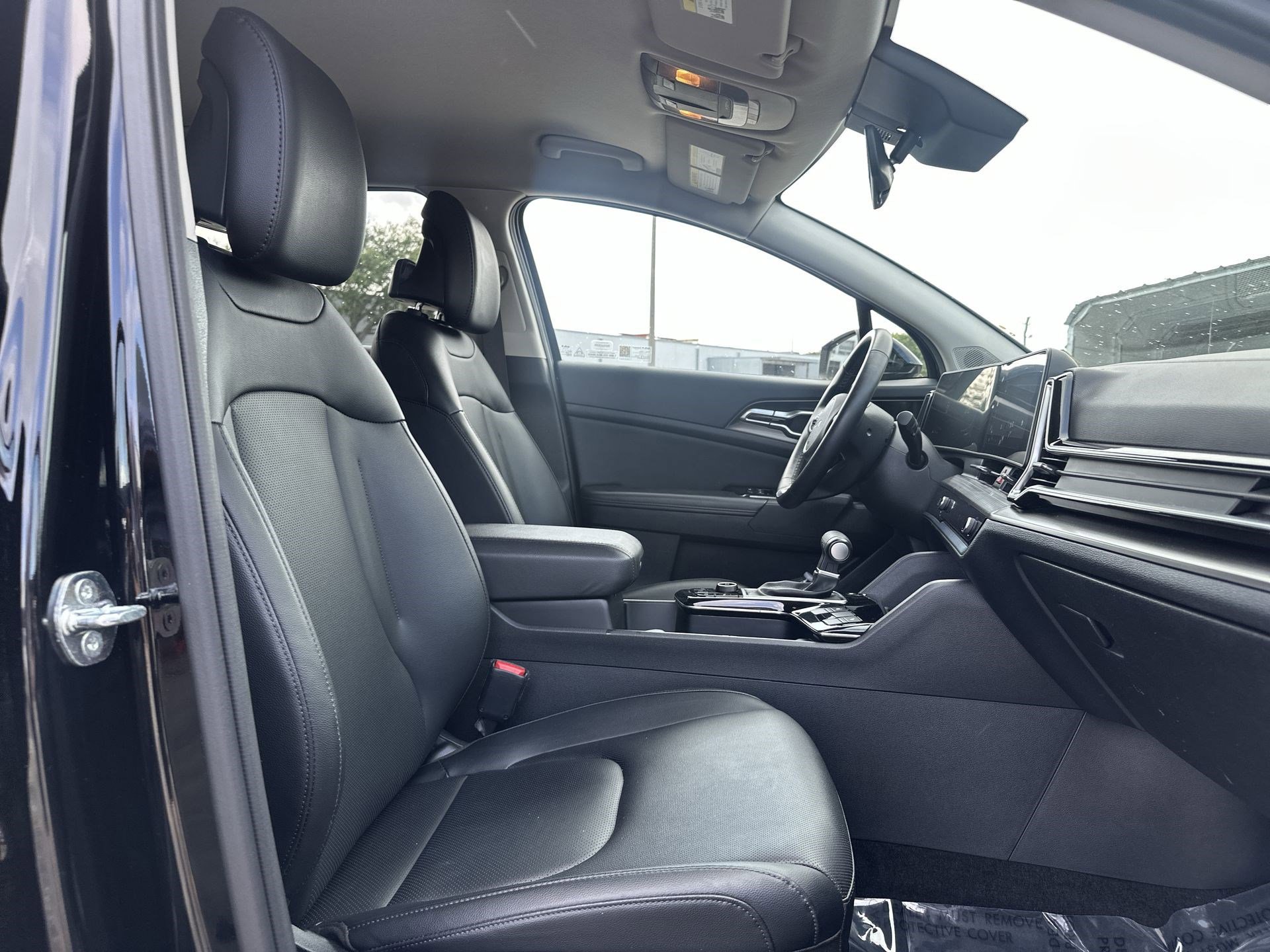 Certified 2024 Kia Sportage EX image 25