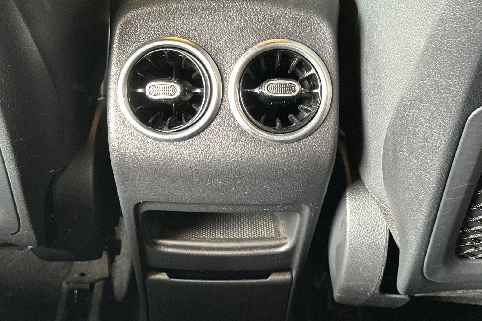 Certified 2022 Mercedes-Benz GLA 250 4MATIC image 18