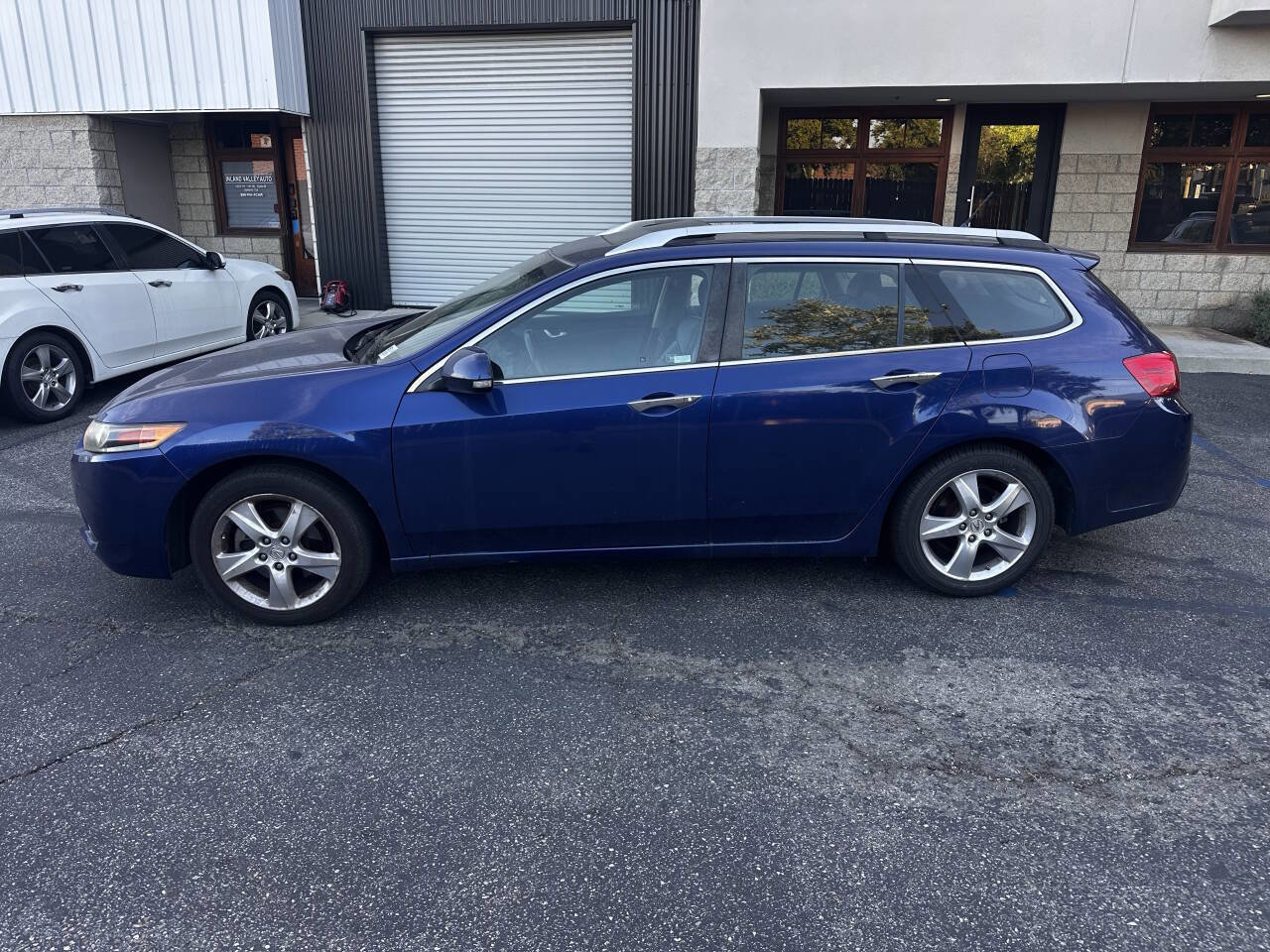 Used 2012 Acura TSX Sport Wagon FWD image 1