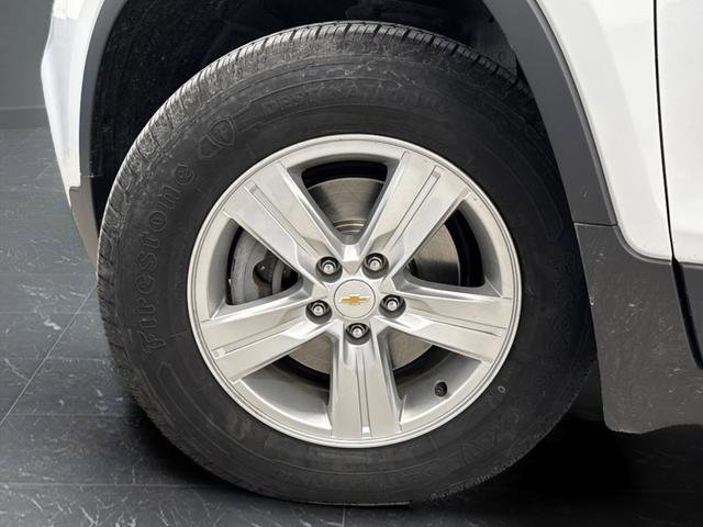Used 2019 Chevrolet Trax LT w/ LT Convenience Package AWD/4WD image 30
