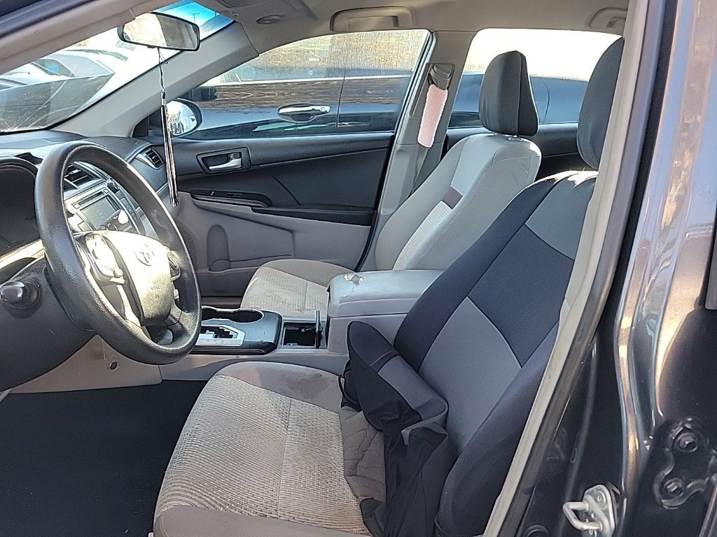 Used 2012 Toyota Camry LE w/ Protection Pkg FWD image 6