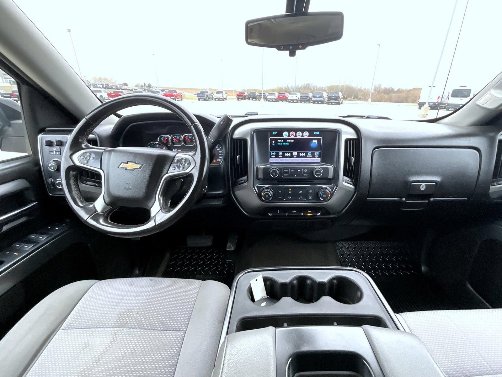 Used 2018 Chevrolet Silverado 1500 LT w/ Trailering Package AWD/4WD image 13