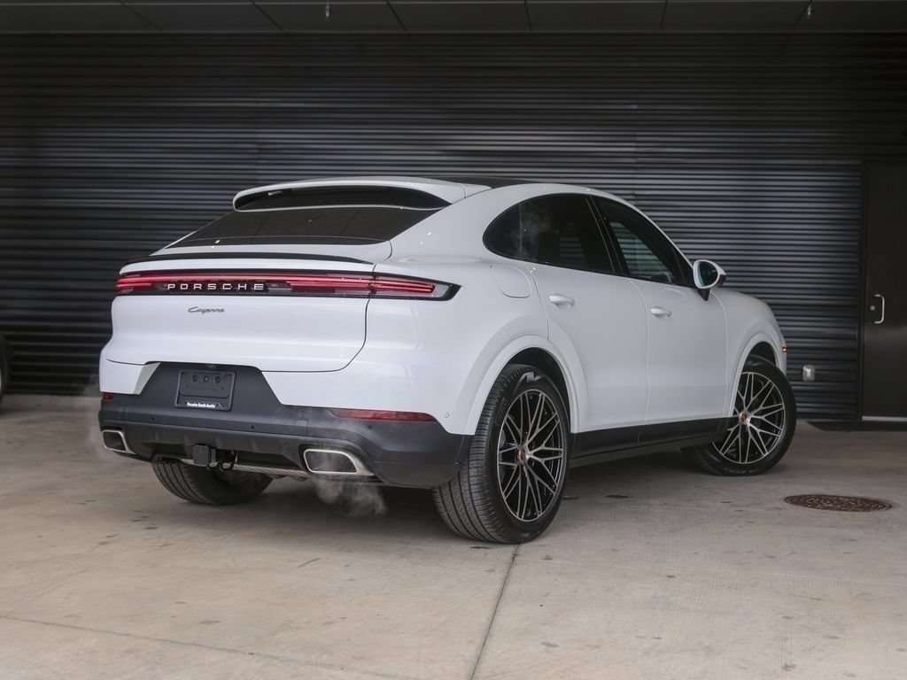 Certified 2026 Porsche Cayenne Coupe AWD/4WD image 7