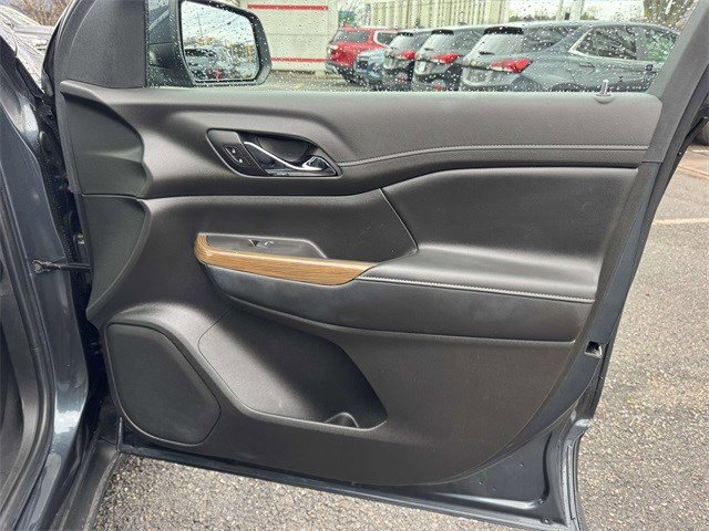 Used 2020 GMC Acadia SLE image 8