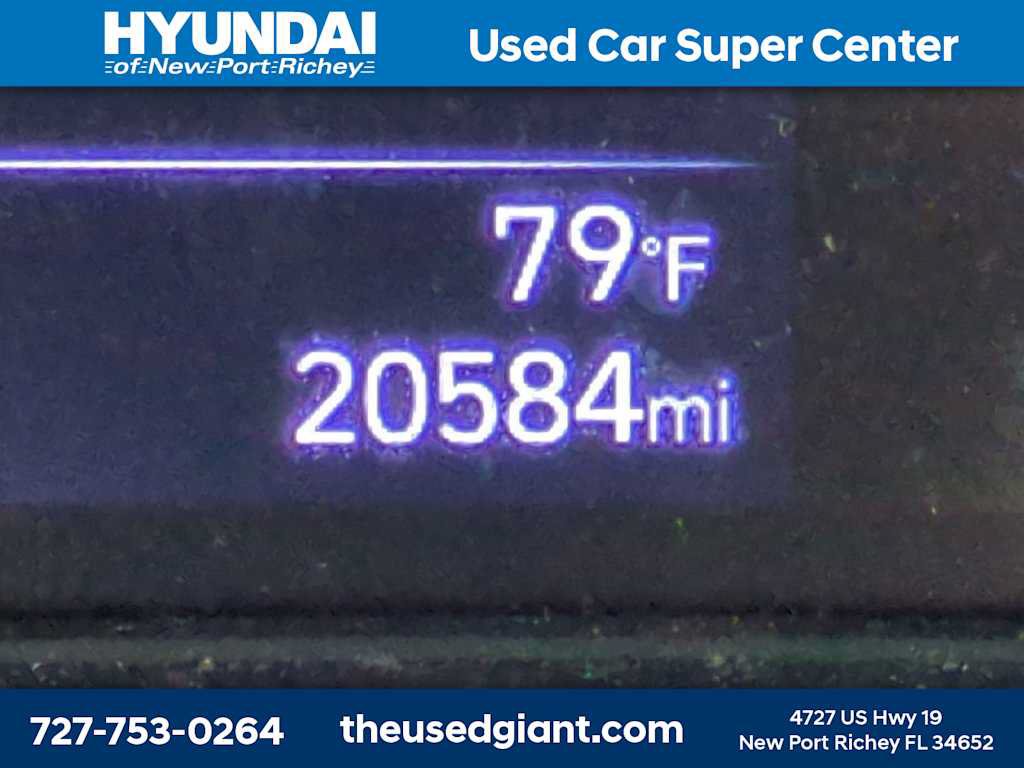 Certified 2023 Hyundai Venue SEL w/ Cargo Package FWD image 28