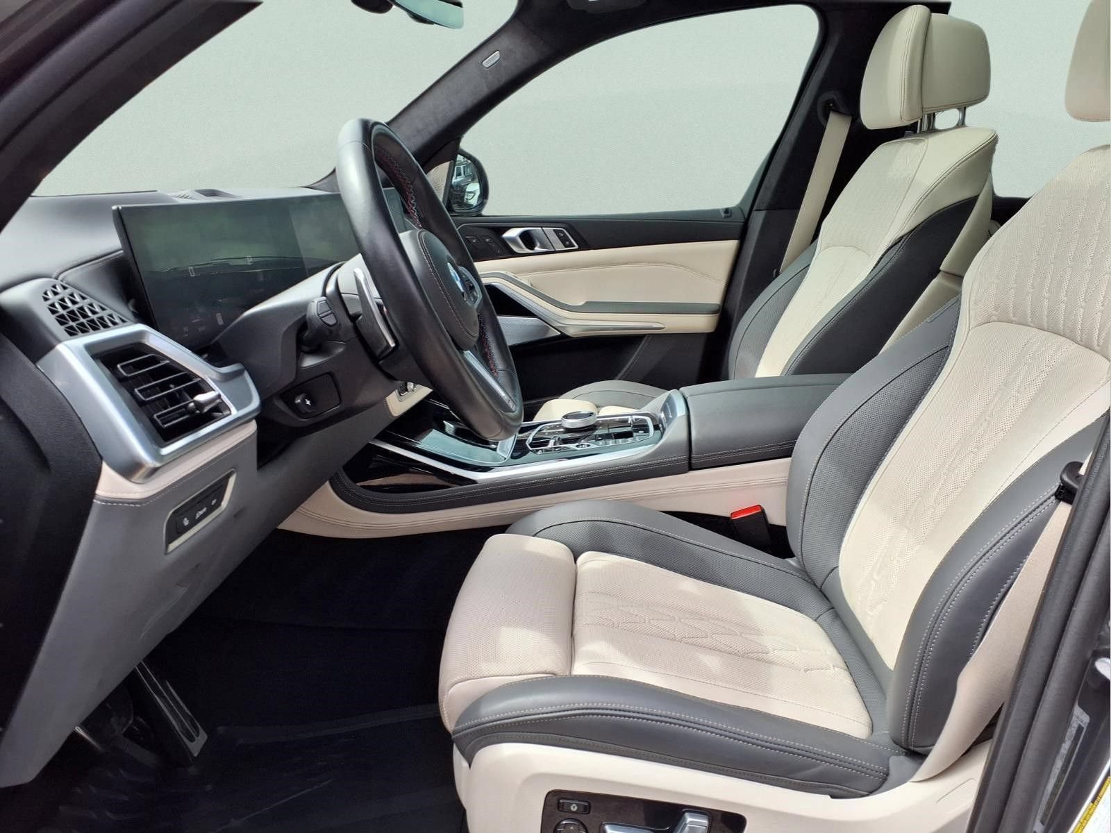Used 2024 BMW X7 M60i w/ Executive Package AWD/4WD image 10