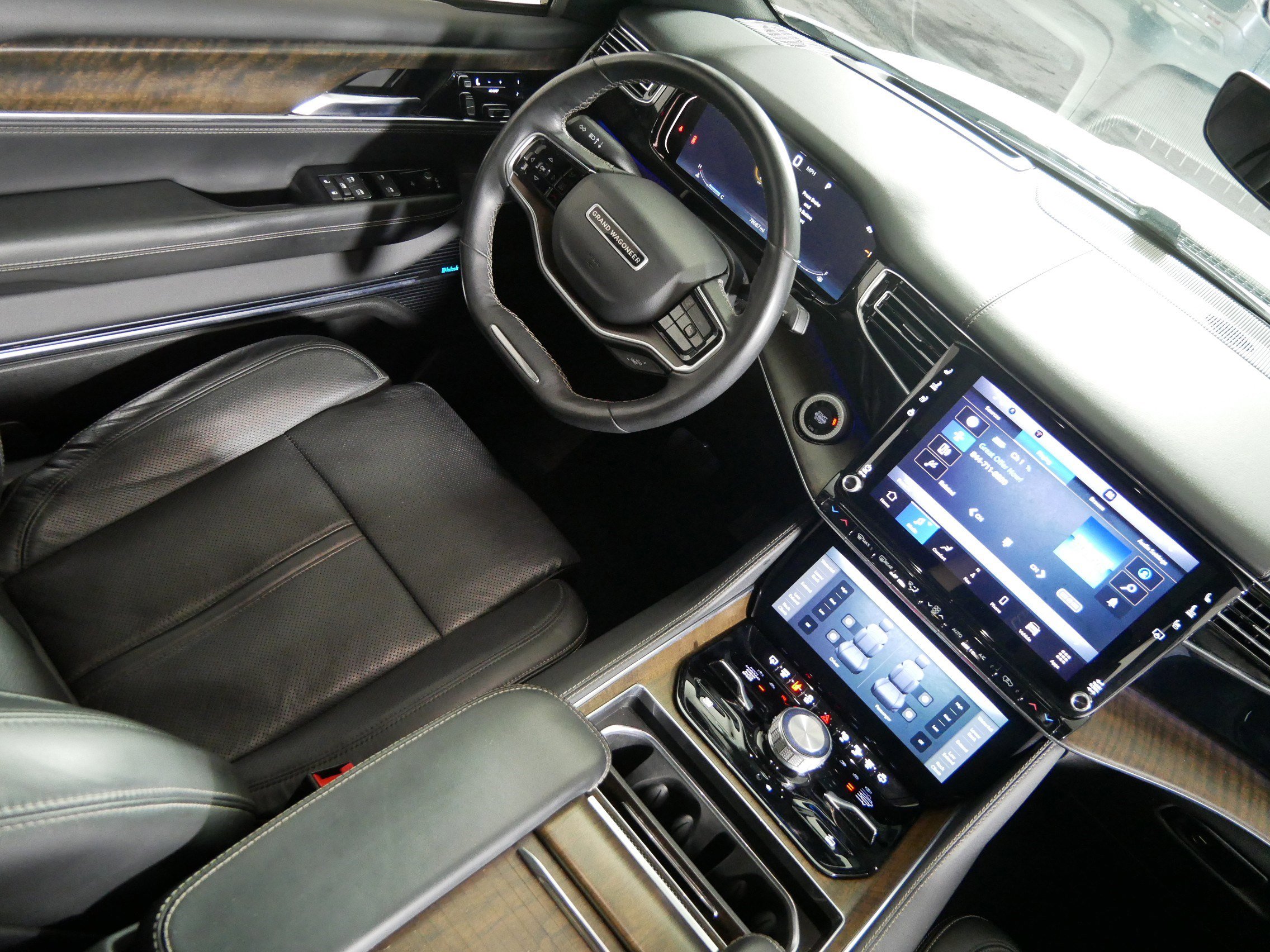 Used 2022 Jeep Grand Wagoneer Series I image 9