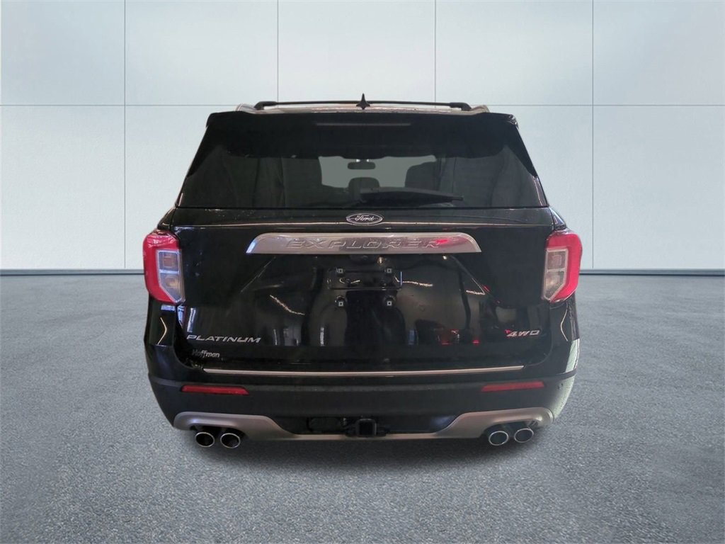 Used 2023 Ford Explorer Platinum w/ Technology Package image 4