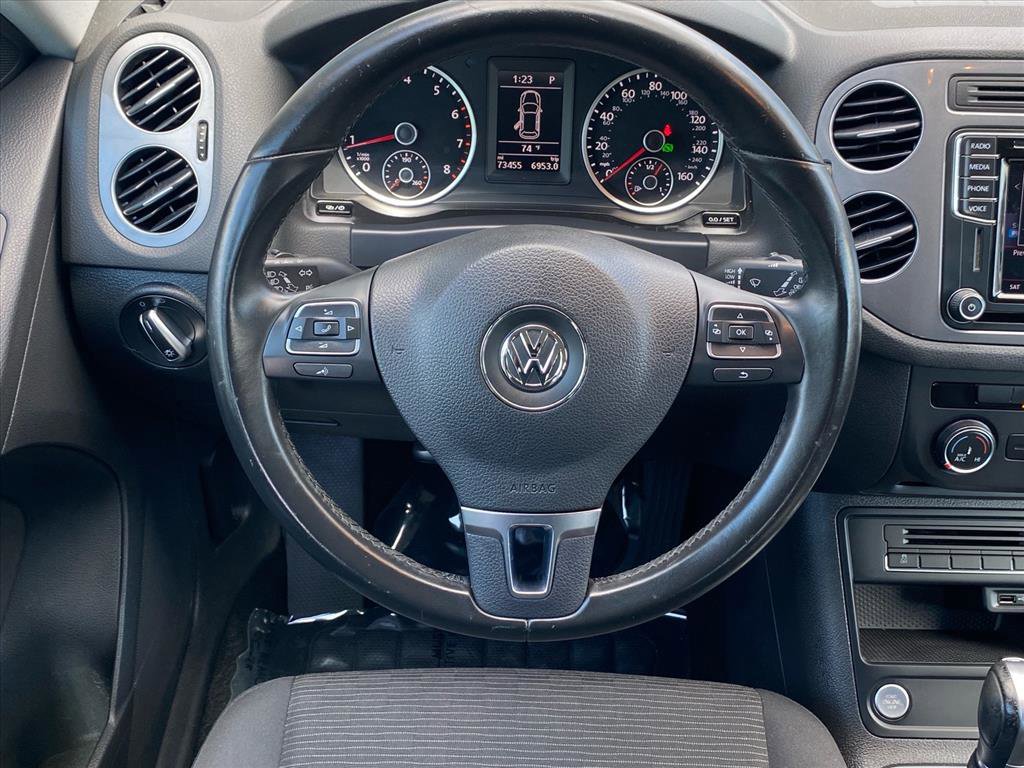 Used 2017 Volkswagen Tiguan Limited w/ Premium Package AWD/4WD image 6