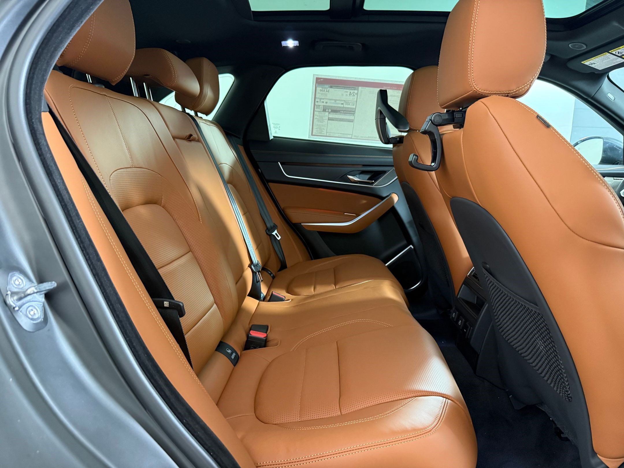 New 2026 Jaguar F-PACE R-Dynamic S AWD/4WD image 27