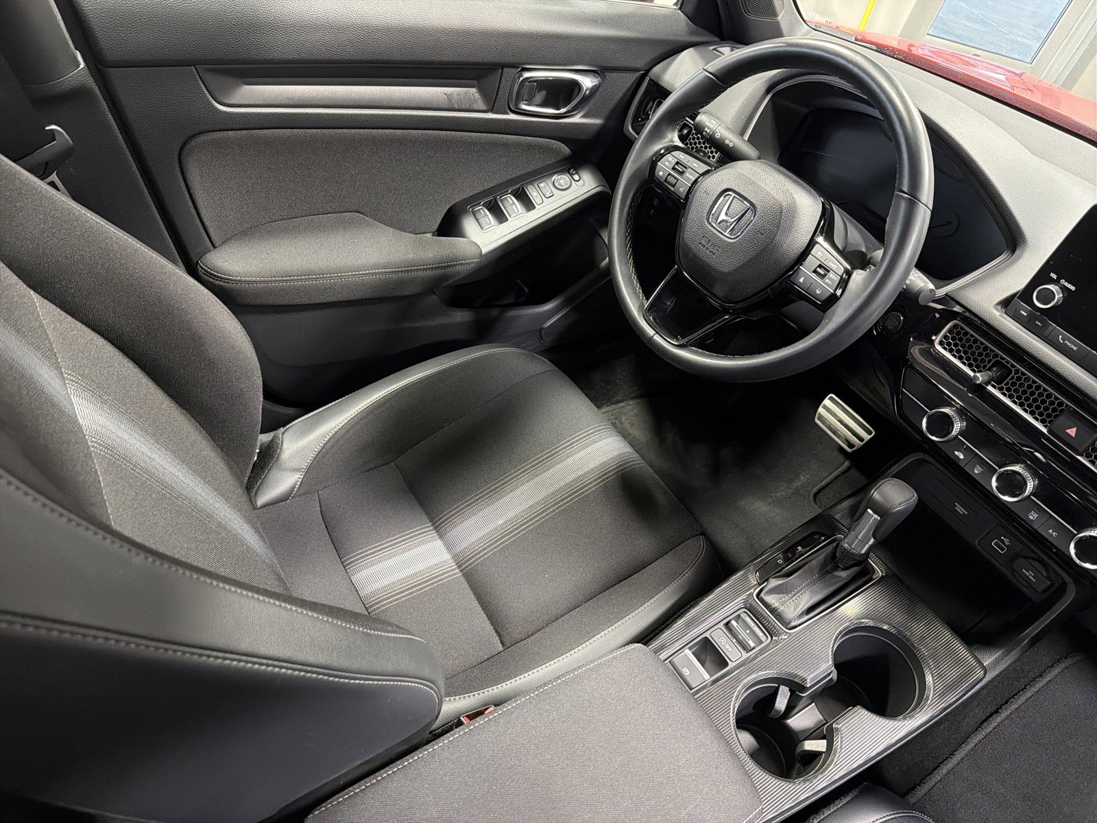 Used 2024 Honda Civic Sport image 9