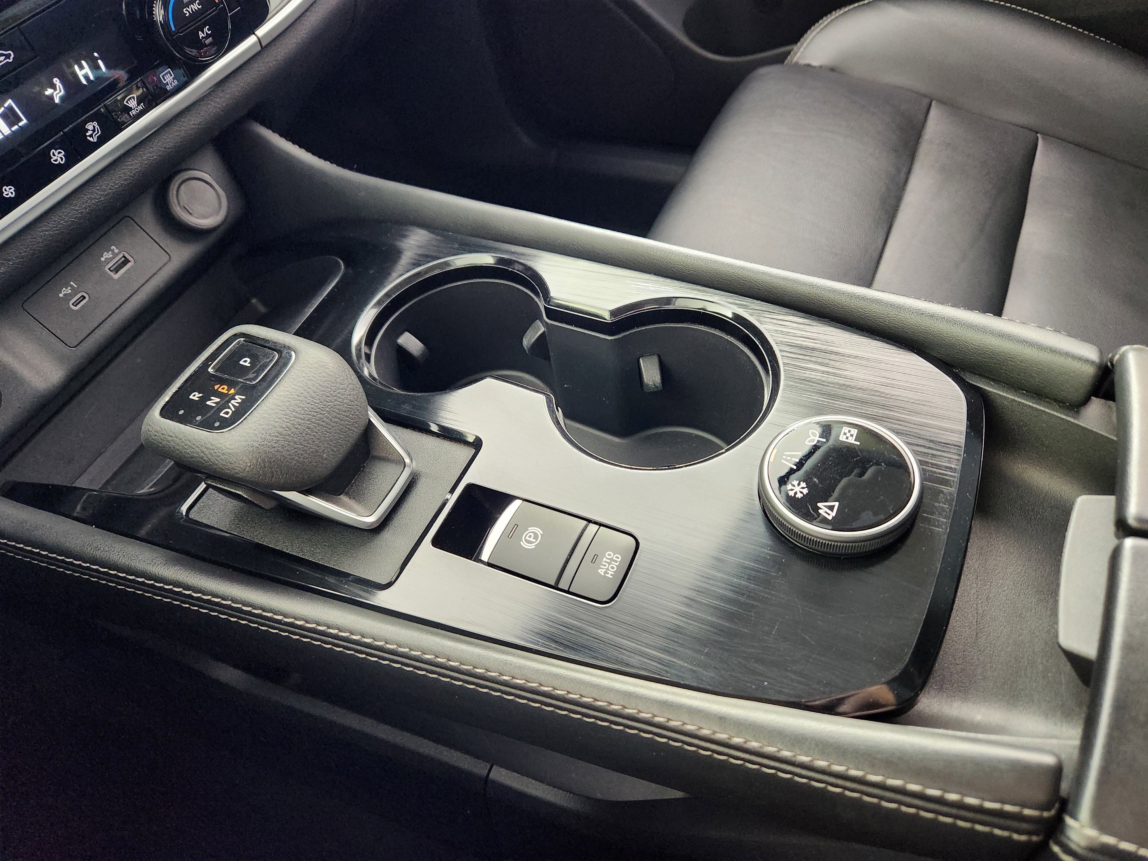 Used 2023 Nissan Rogue SL w/ SL Premium Package image 25