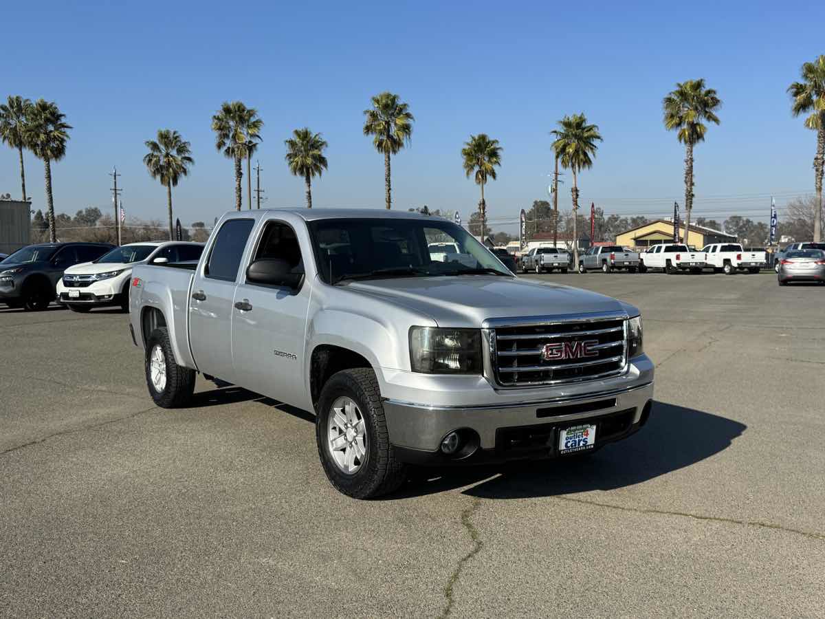 Used 2013 GMC Sierra 1500 SLE w/ Power Tech Package image 3