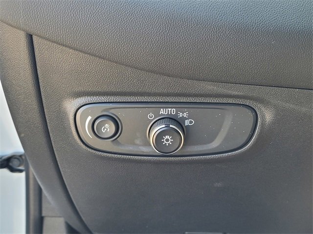 Used 2023 Chevrolet Equinox LT w/ Driver Convenience Package image 25