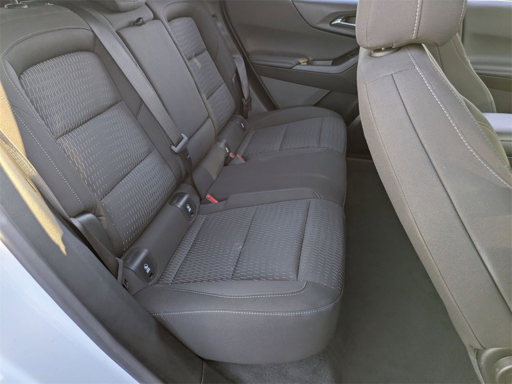 Used 2025 Chevrolet Equinox LT image 28