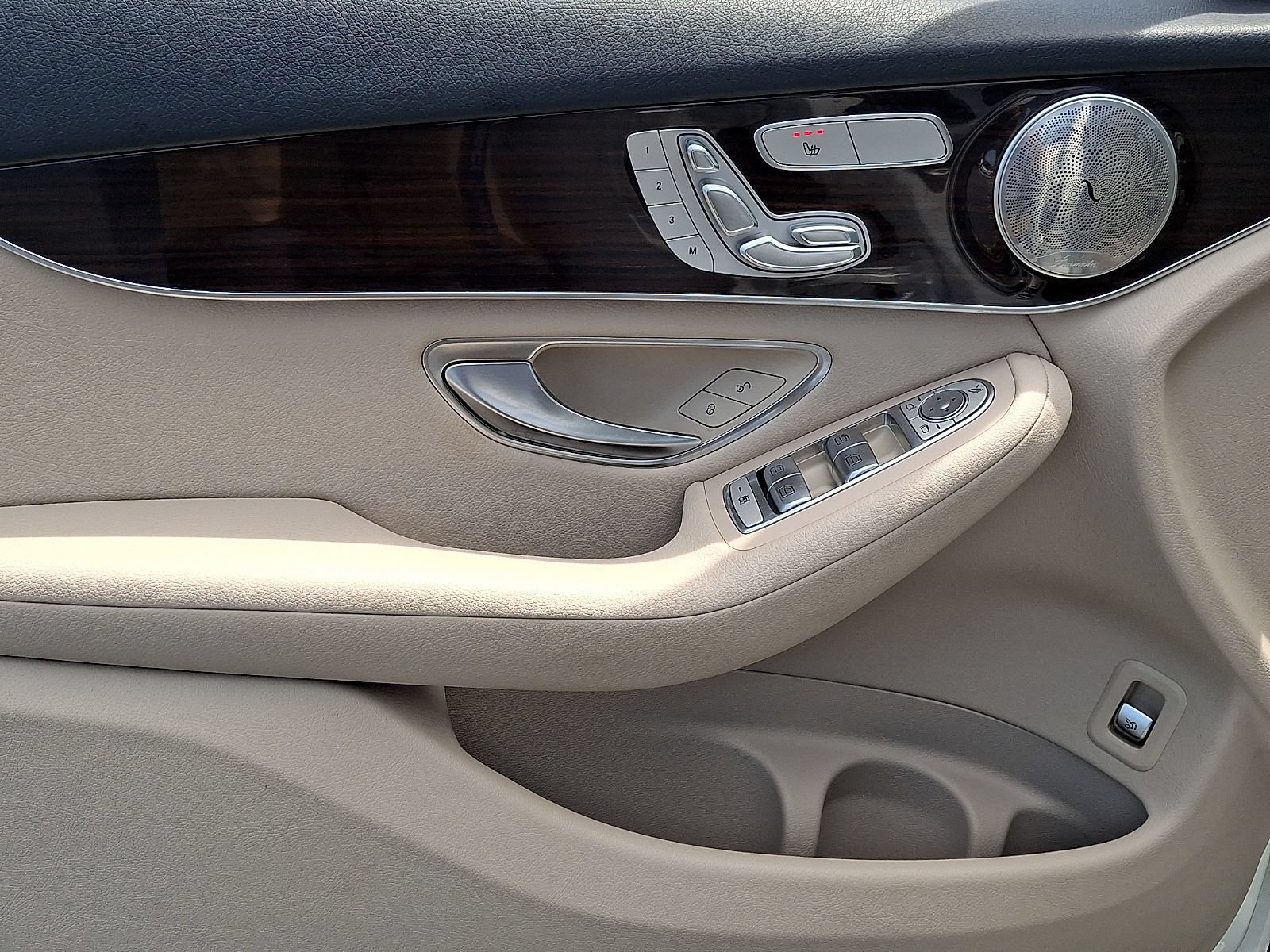 Certified 2018 Mercedes-Benz GLC 300 image 12
