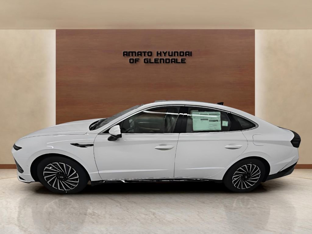 New 2026 Hyundai Sonata Limited FWD image 3