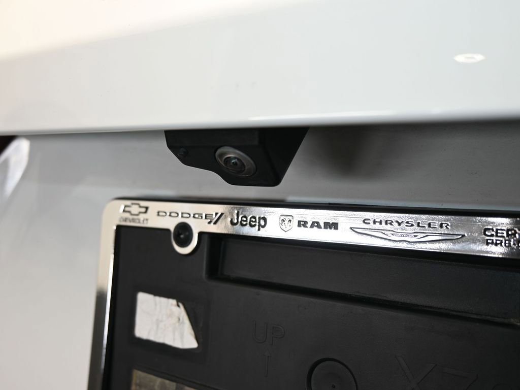 Used 2024 Jaguar F-PACE R-Dynamic S image 36