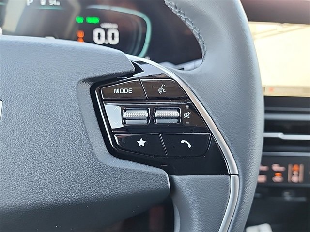 New 2025 Kia Niro EX image 24
