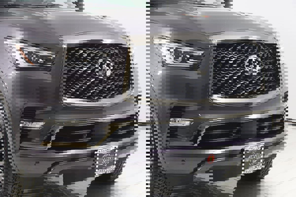 Used 2023 INFINITI QX80 Premium Select w/ All-Season Package image 42