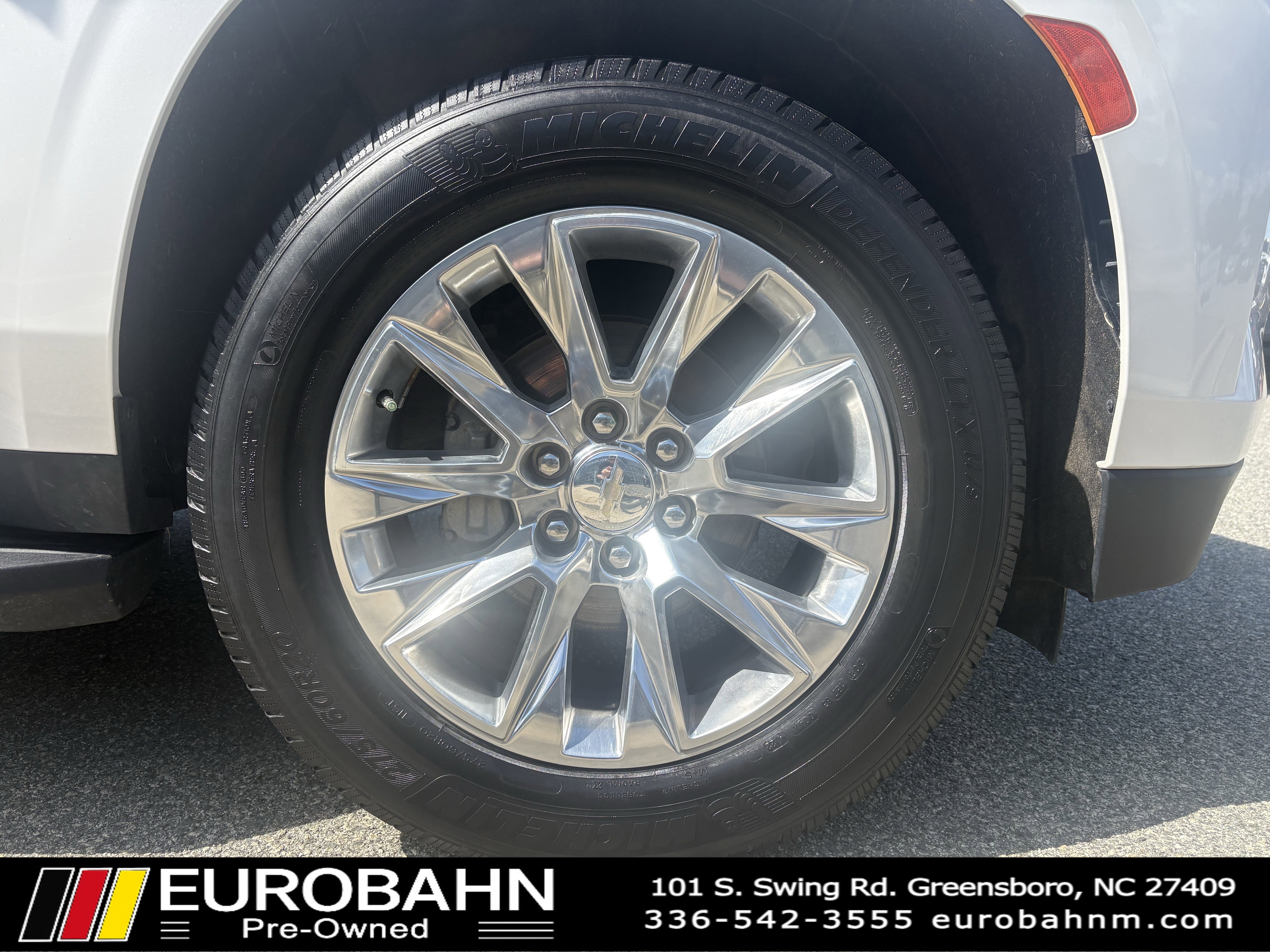 Used 2021 Chevrolet Tahoe Premier w/ Premium Package image 35