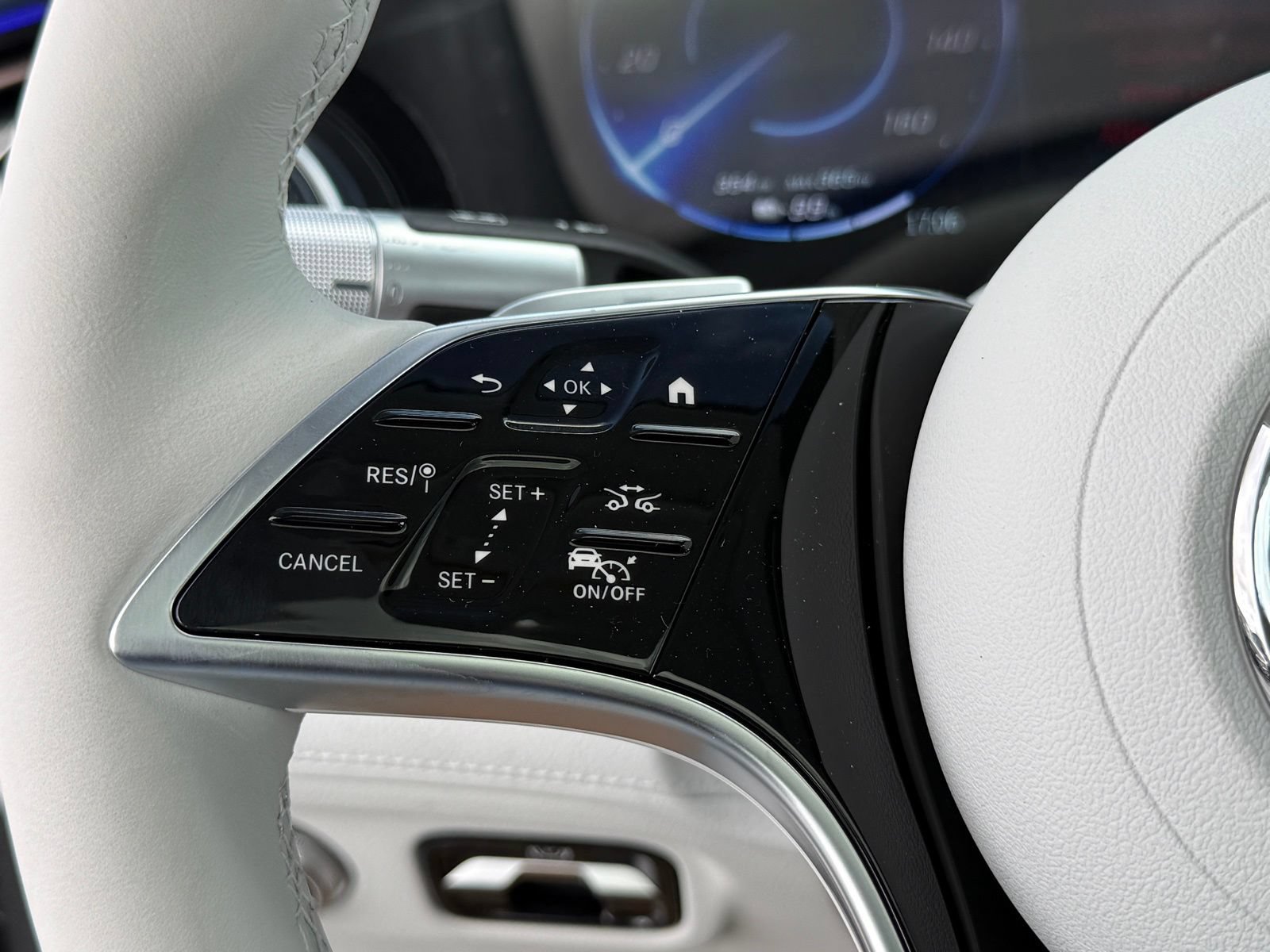 New 2026 Mercedes-Benz EQS 450+ 4MATIC Sedan image 23
