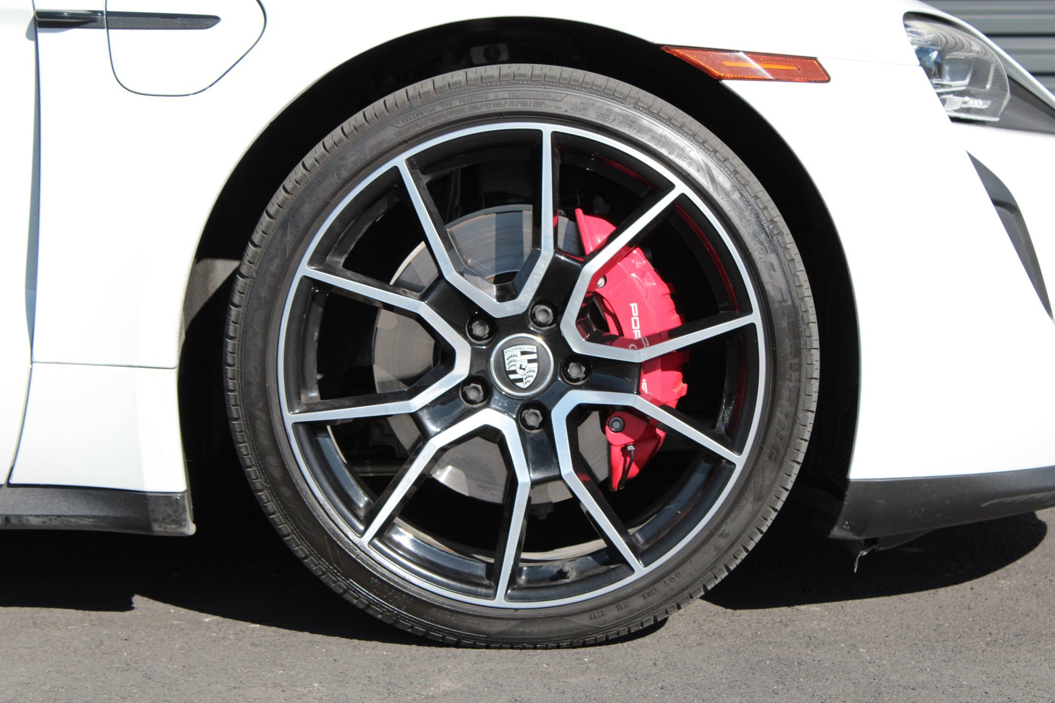 Used 2023 Porsche Taycan 4S image 27