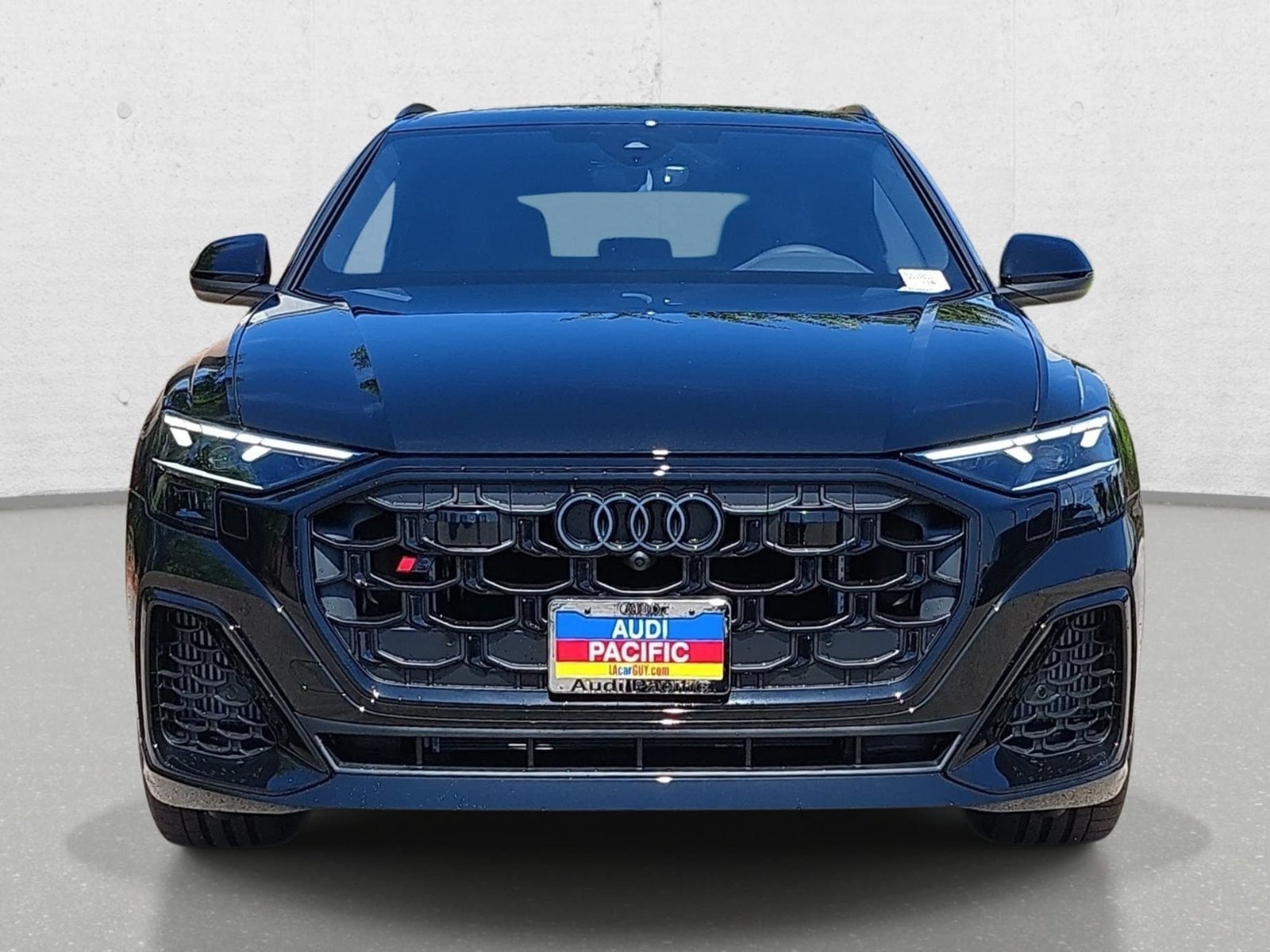 New 2026 Audi SQ8 Premium Plus AWD/4WD image 2