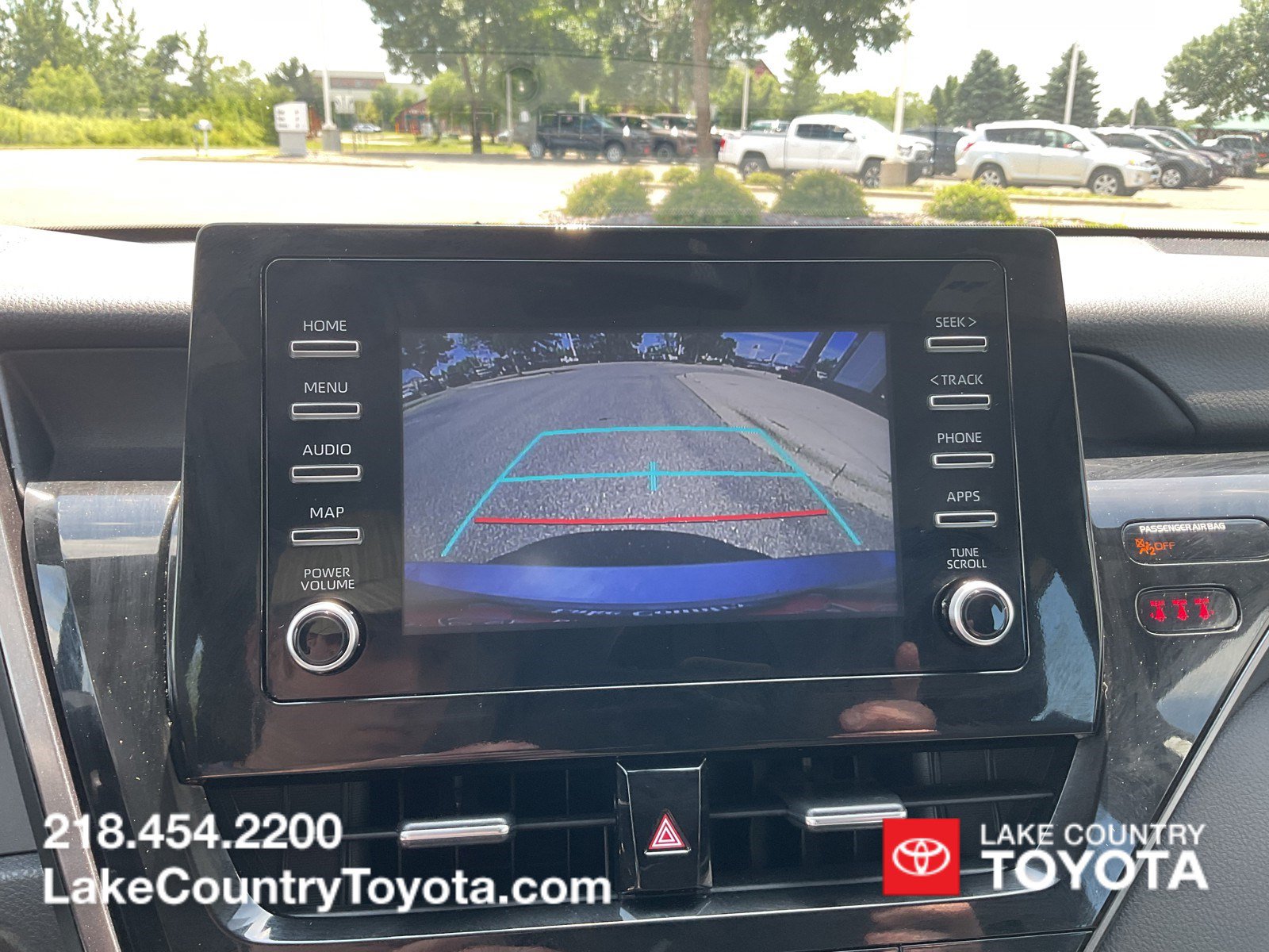 Used 2024 Toyota Camry SE FWD image 27