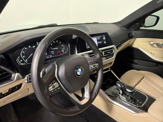 Used 2021 BMW 330i Sedan w/ Parking Assistance Package RWD image 15