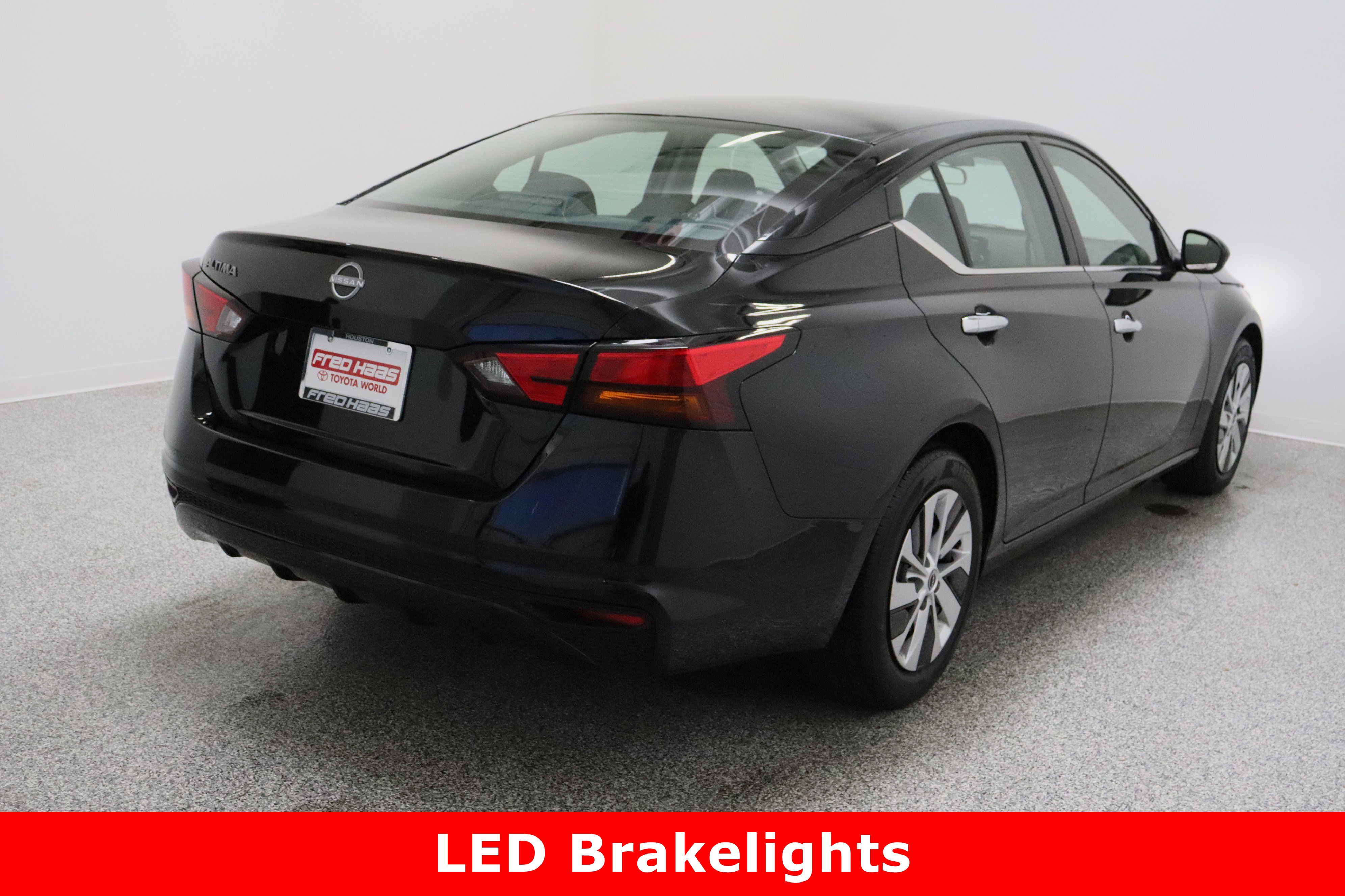 Used 2024 Nissan Altima 2.5 S image 7