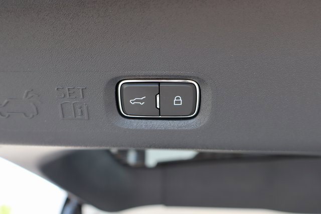 New 2025 Ford Expedition Max Platinum w/ Stealth Appearance Package image 24