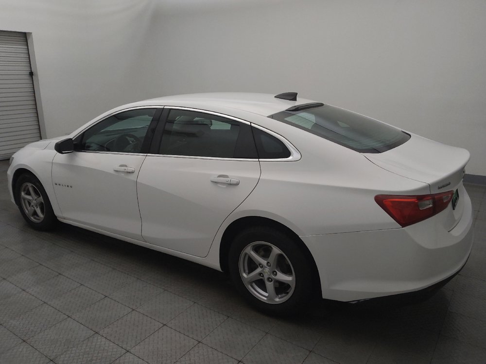 Used 2018 Chevrolet Malibu LS w/ LPO, Convenience Package 1 FWD image 3