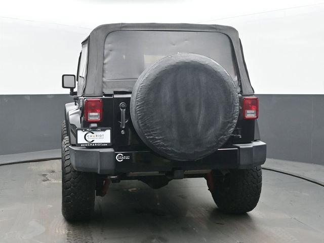 Used 2017 Jeep Wrangler Sahara w/ Connectivity Group image 5