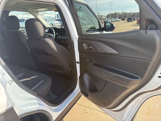 Used 2024 Chevrolet TrailBlazer LT w/ LT Cold Weather Package image 20