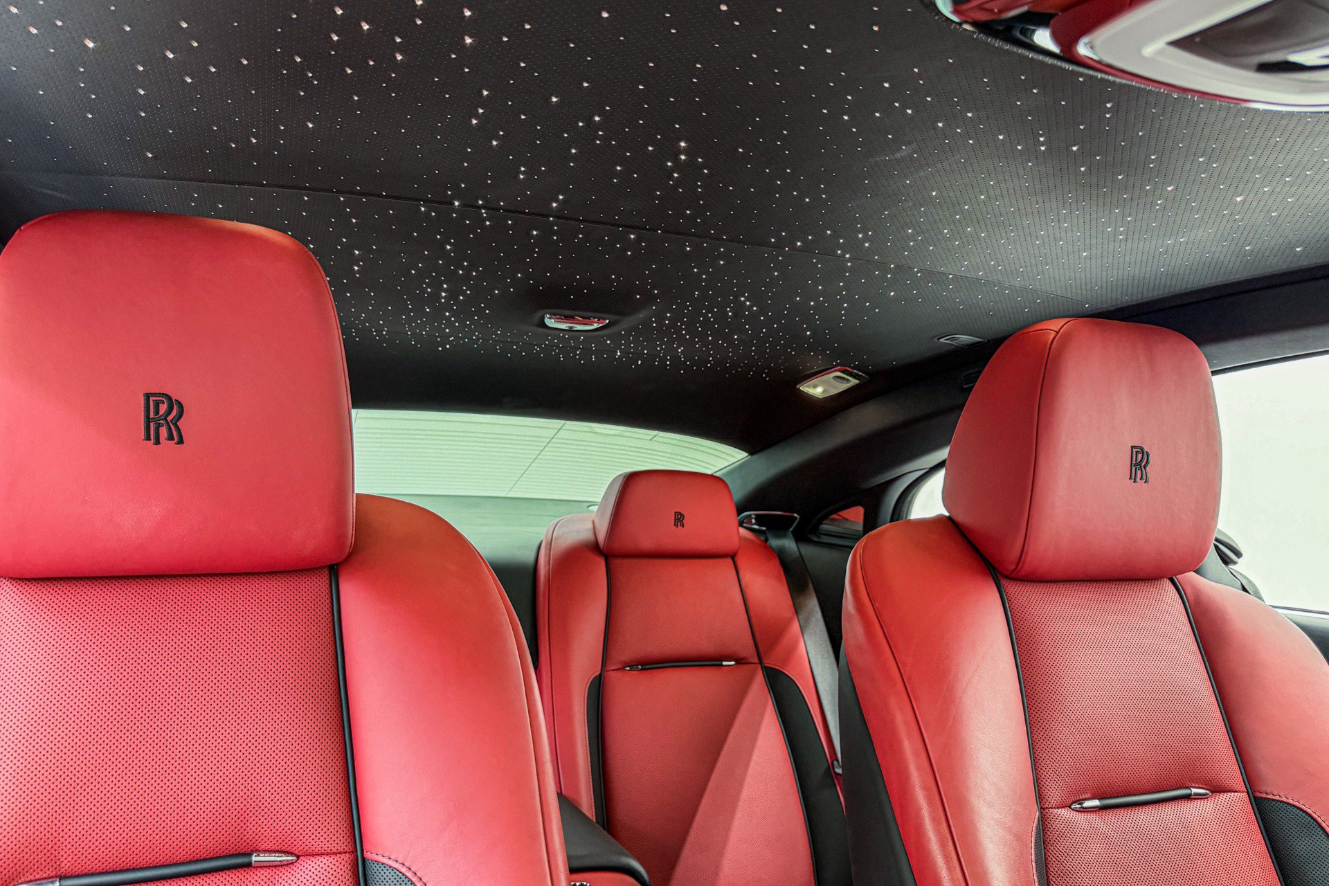 Used 2019 Rolls-Royce Wraith RWD image 18