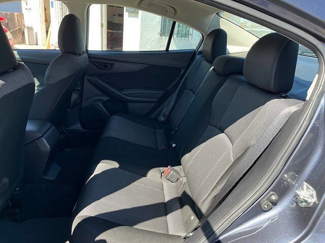 Used 2017 Subaru Impreza 2.0i image 8