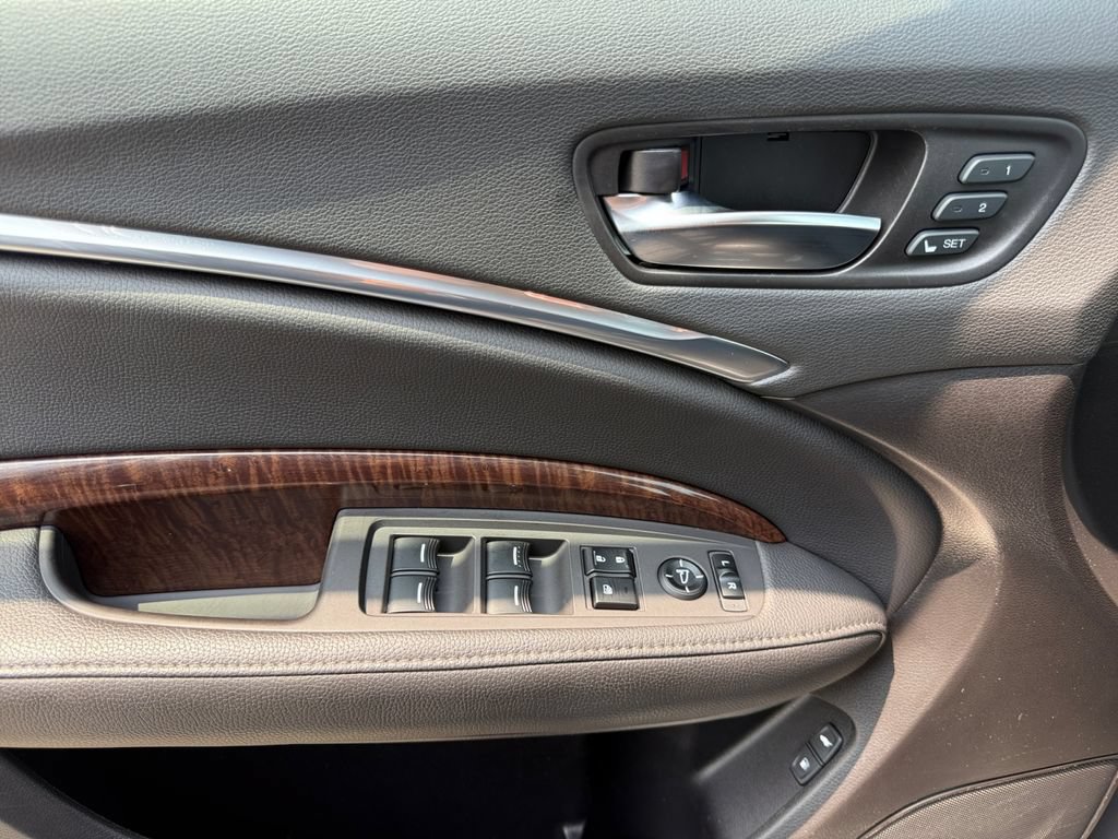 Used 2020 Acura MDX SH-AWD image 11